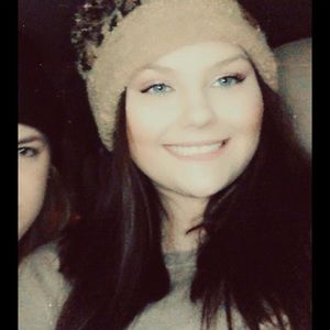 Meet your Posher, Tori